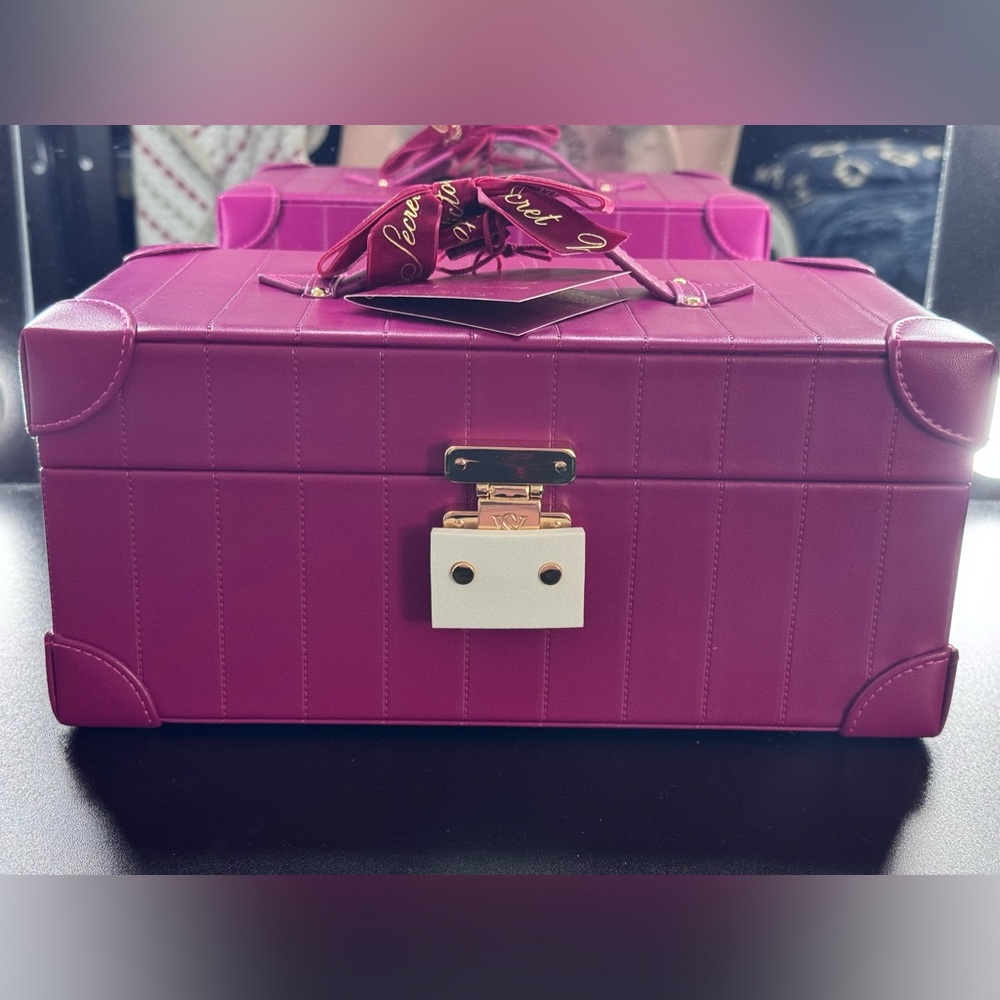 Victoria's Secret JEWELRY BOX